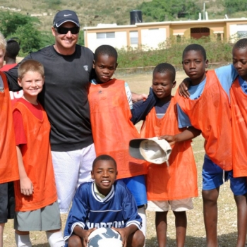 jay-feely-in-haiti-8